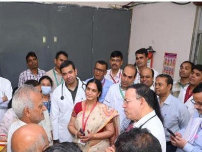 Sh. Ashok Kumar Singh, Director General, ESIC visited ESIC Model Hospital Bapunagar, Ahmedabad, Gujarat on 14.09.2024.